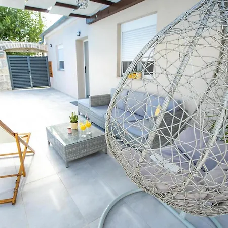 Petra Pridraga Vikendica Zadar