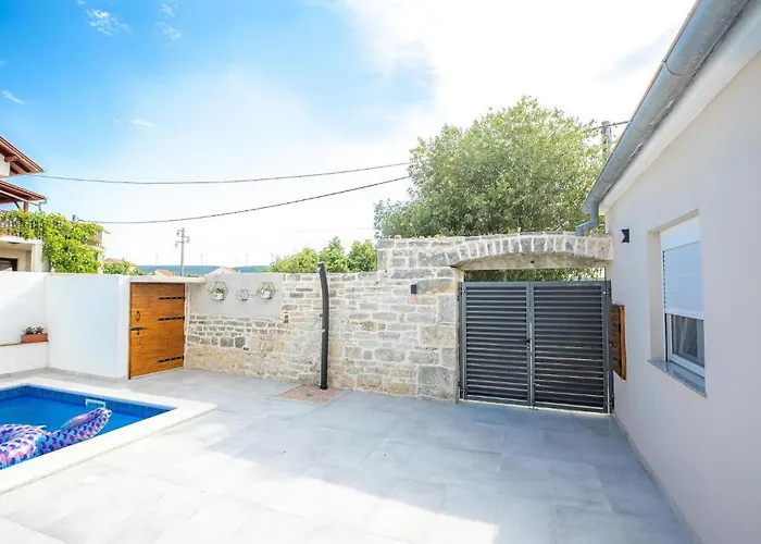 Petra Pridraga Vikendica