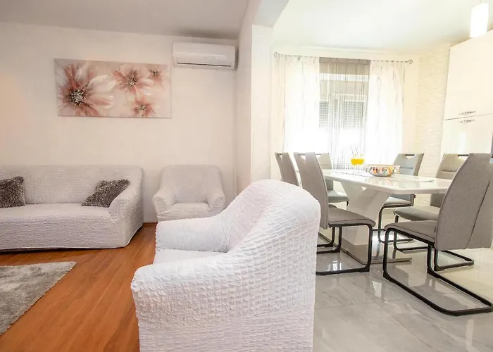 Petra Pridraga Vikendica *