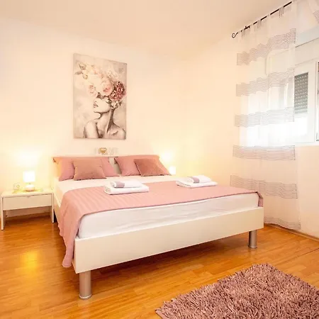 Petra Pridraga Holiday home *