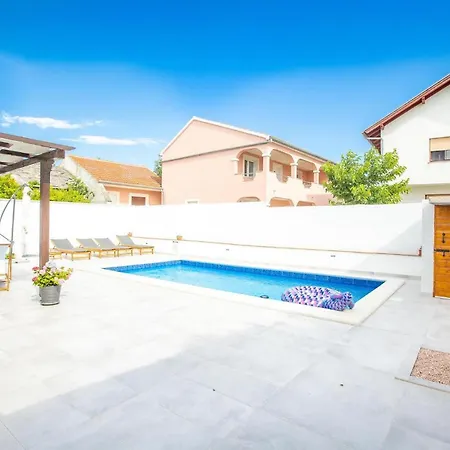 Petra Pridraga Holiday home Zadar