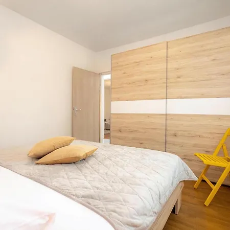 Holiday home Petra Pridraga *