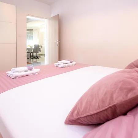 Holiday home Petra Pridraga *